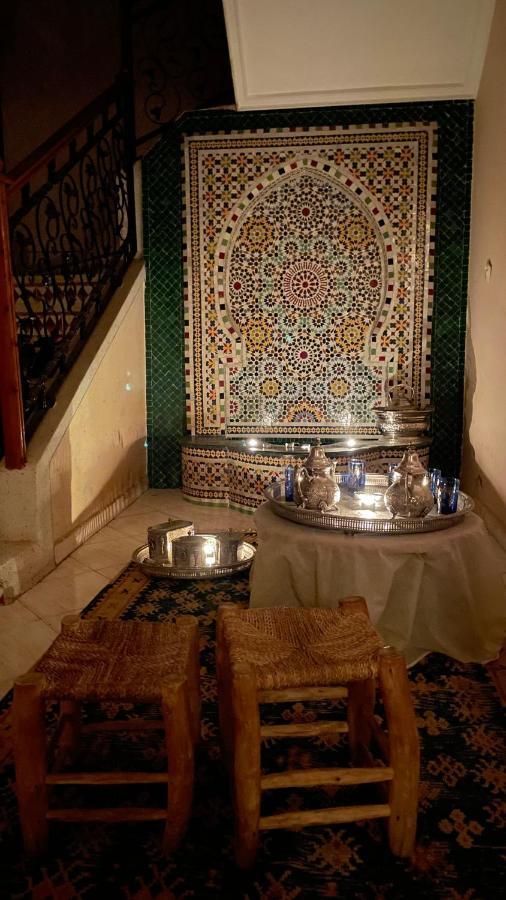 Maison De Ville Agreable Avec Un Patio Marocain 瓦尔扎扎特 外观 照片