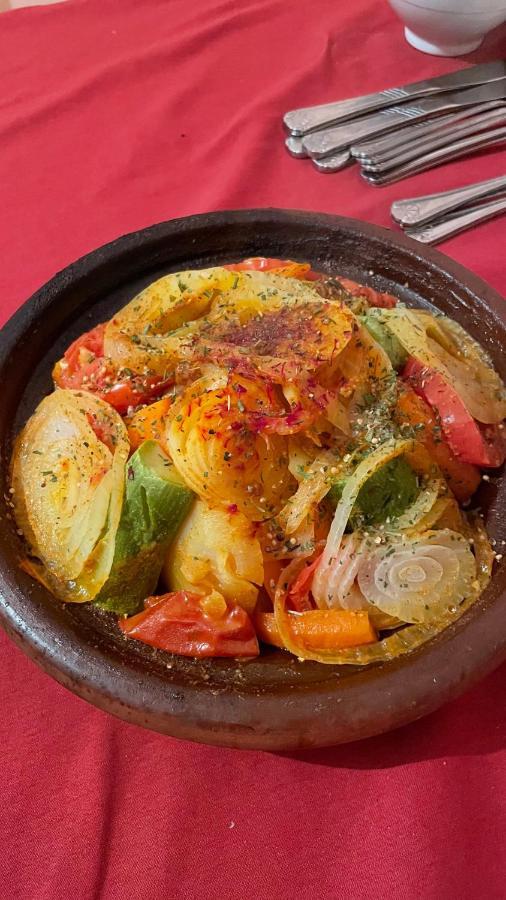 Maison De Ville Agreable Avec Un Patio Marocain 瓦尔扎扎特 外观 照片