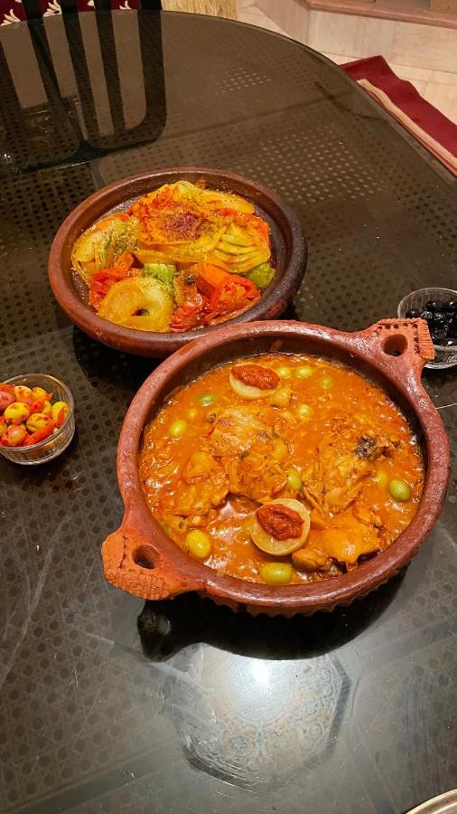 Maison De Ville Agreable Avec Un Patio Marocain 瓦尔扎扎特 外观 照片